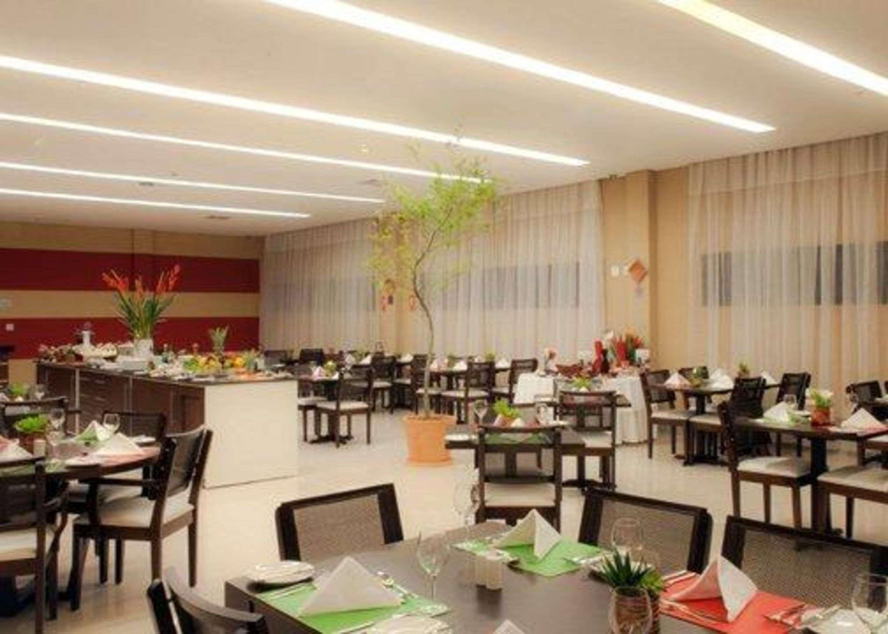 Quality Hotel Манаус Экстерьер фото