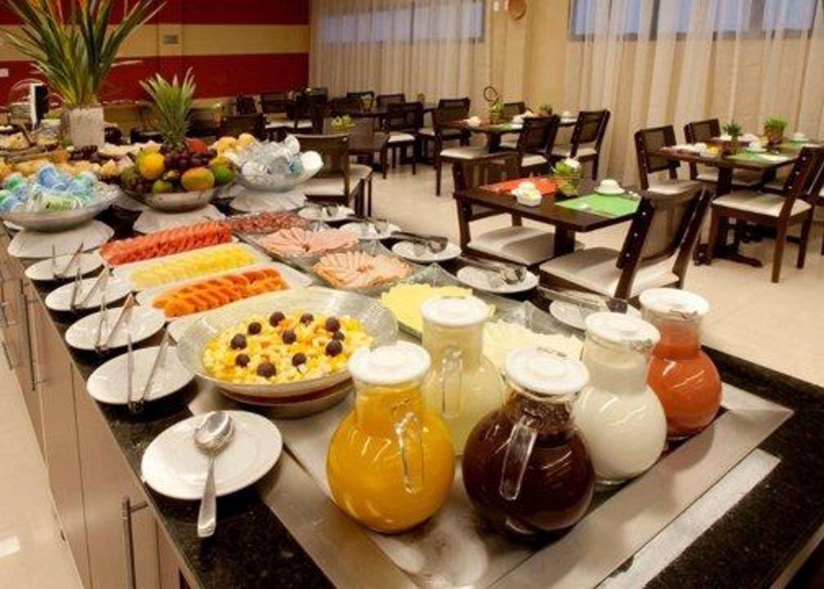 Quality Hotel Манаус Экстерьер фото
